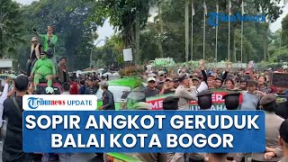 Download Lagu Ratusan Sopir Angkot Geruduk Balai Kota Bogor Tolak Penghapusan Angkot Tua, Brimob Polisi Siaga MP3