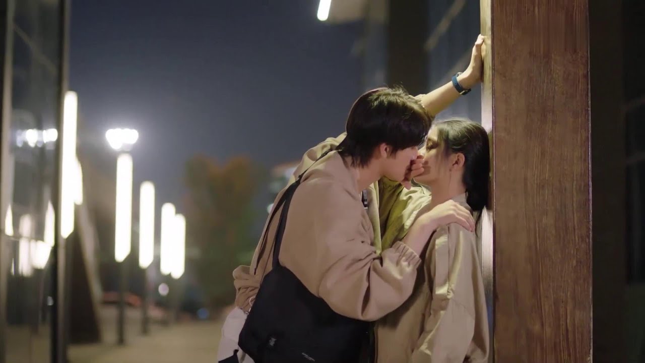 Drunk boy was so cute! Even the sweet words! 倆人笑超甜！| 甜了青梅配竹馬 Sweet First Love ep16 clips