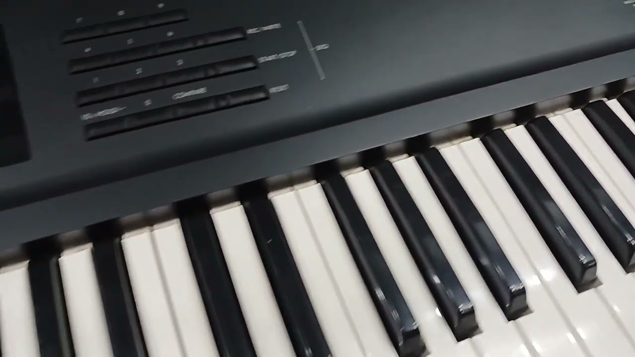 YouTubeでKorg 01w FDを視聴 YouTubeでKorg 01w FDを視聴