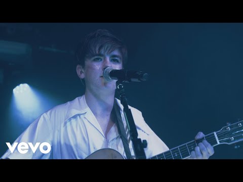 Declan McKenna - Listen to Your Friends Declan McKenna - Listen to Your Friends