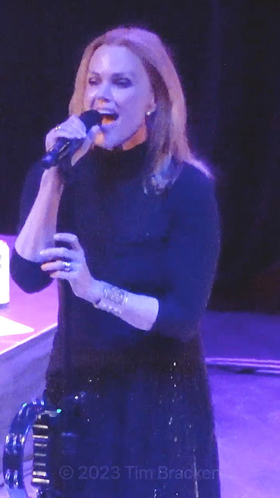 ⛅ Belinda Carlisle — Heaven Is A Place On Earth — live in SF — 2023