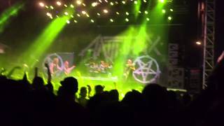 Anthrax - Antisocial (Live at Riot Fest Denver 2015)