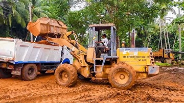 Extreme Machine Wheel Loader Loading Dirt On Trucks | Loading Red Soil Into Dump Truck