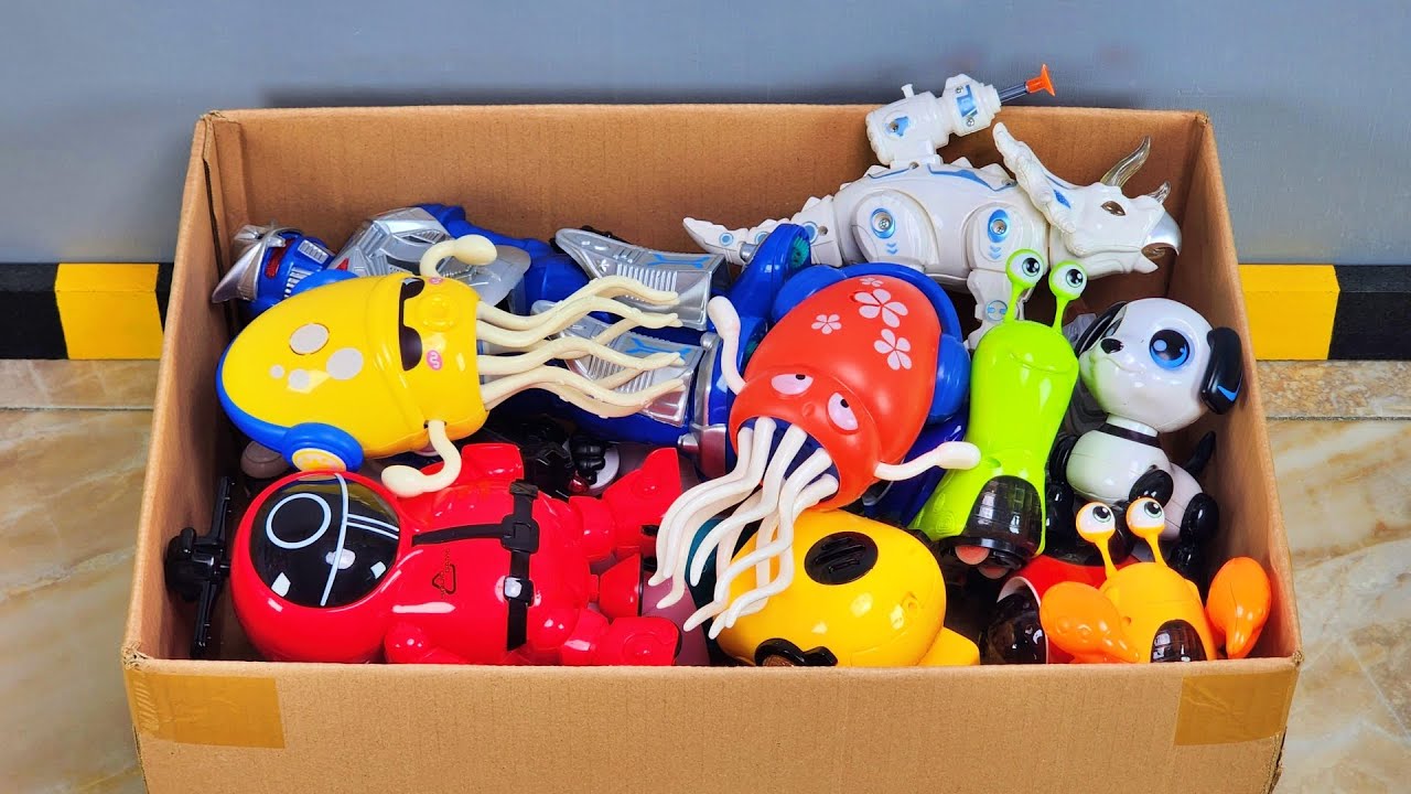 Satu Kotak Penuh Robot Dinosaurus, Robot Squidgame, Robot Gurita, Robot Joget, Robot Warrior, dll