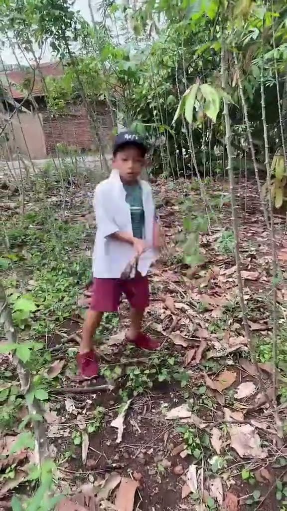Vidio kocak dan gokil @nyaikembang1nyaikembang1 /makanya jangan nakal ya?