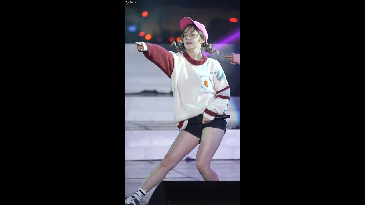 151008 레드벨벳 (Red Velvet) Ice Cream Cake [아이린]직캠 Fancam (광화문광장) by Mera