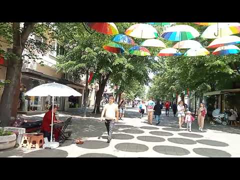 Кольорові парасольки 