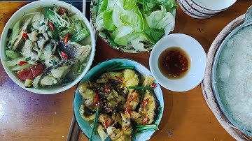 Canh chua cá lóc.với cá lóc kho nghệ.bữa cơm trưa cùng anh nhà quê vlog 