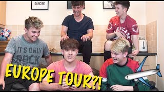 Video thumbnail of "ROADTRIP Q&A - "DO YOU HATE LIVING TOGETHER?""