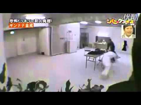 japanese-ghost-mirror-prank-with-sadako