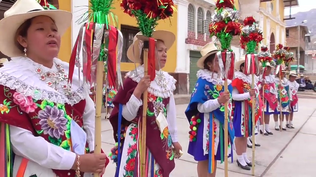 AYLLE DE QUINCHES - YAUYOS