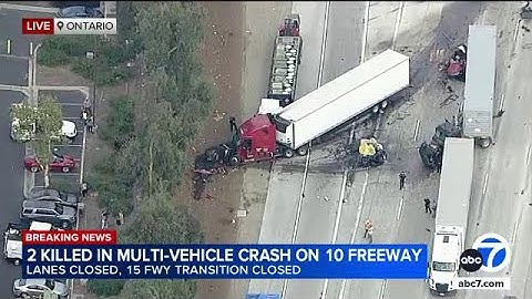2 killed after 4 semitrucks, multiple passenger vehicles crash