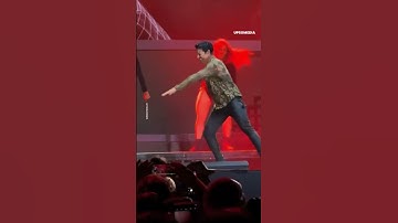 Thumbnail of Chayanne sorprende al bailar como un adolescente | íconos #shorts