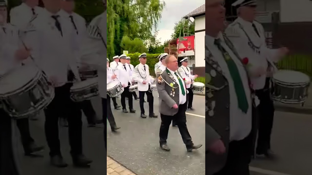 🥁🎺 Spielmannszug Schüttdamm-Isensee beim Jubiläumsumzug für den Schützenverein Himmelpforten