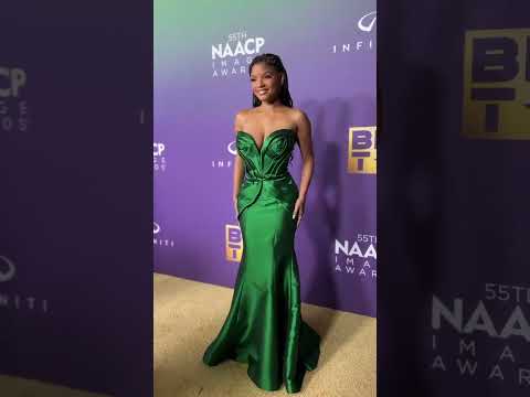 The most gorgeous mermaid, #HalleBailey is a sight to see! #NAACPImageAwards