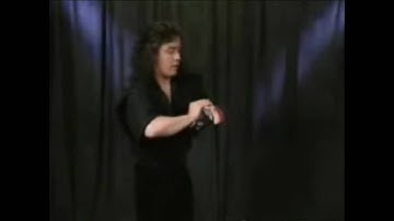 The art of card manipulation vol 2 by Jeff McBride  sur Le "sitedemagie.com"