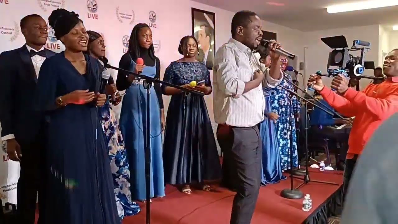 Genoby Zola (Chante à Lexington Kentucky USA)