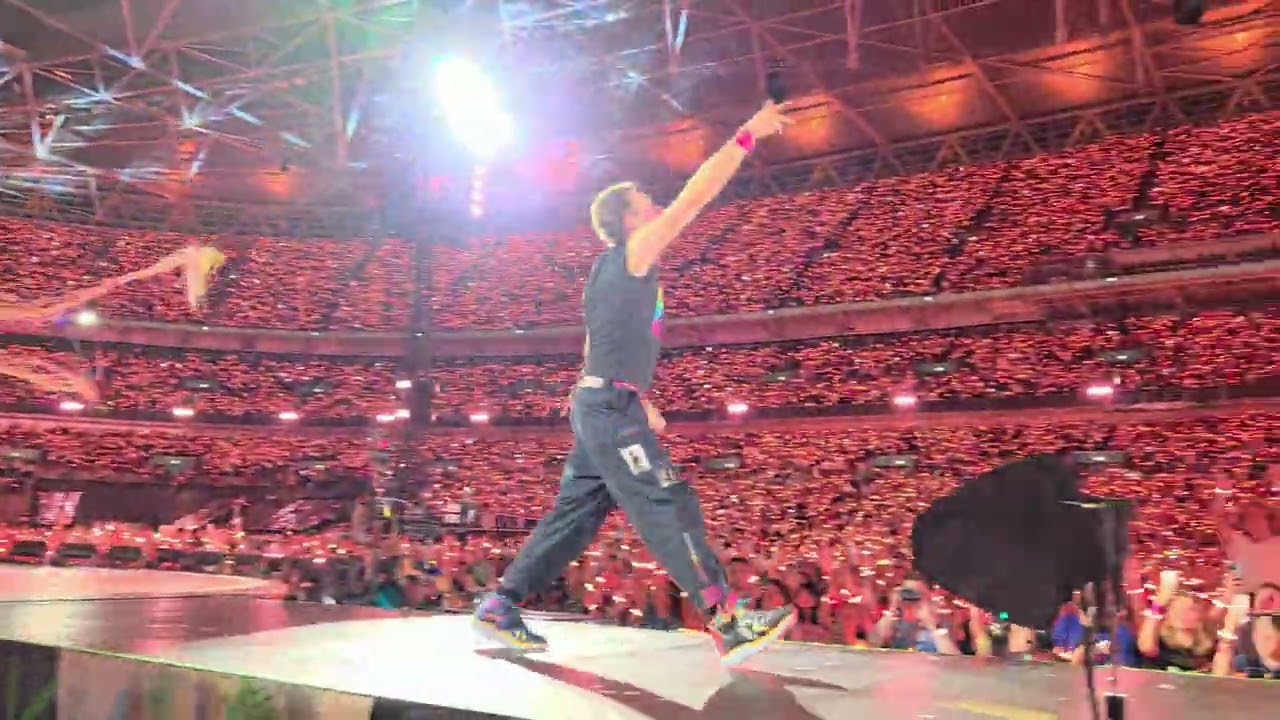 Coldplay - Fix You - Live in London, Wembley Stadium September 6th, 2025 (4k)