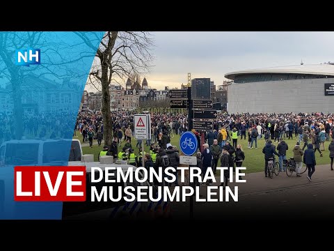 Ruim 250 betogers op Museumplein, gemeente beindigd demonstratie