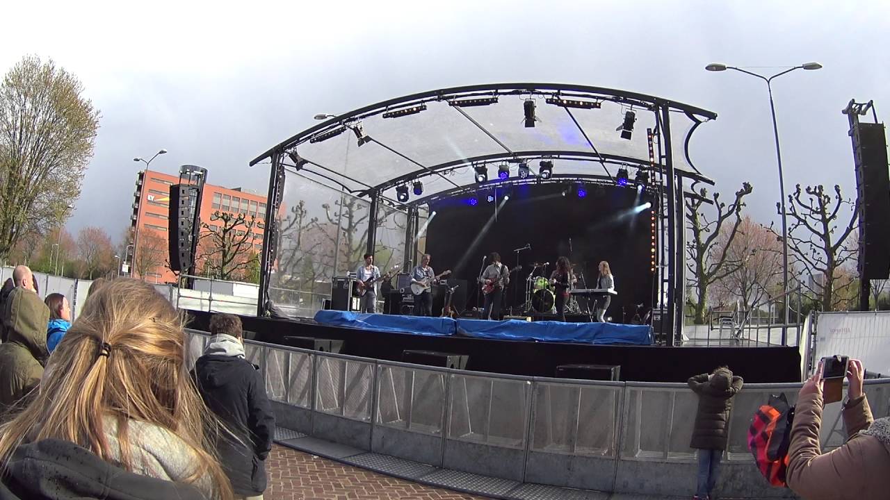 Biosonix - Another brick in the wall / Radar Love