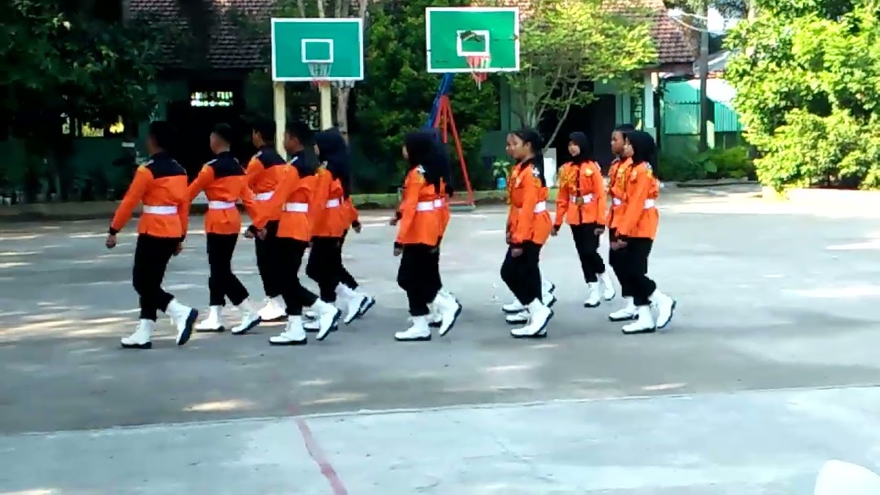 smp negeri 1 mojowarno - Paskib