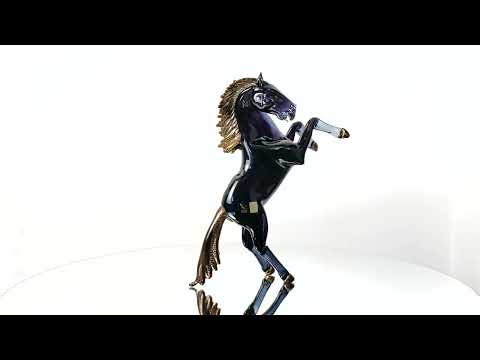 FURIA cavallo rampante blu notte con dettagli in oro Video