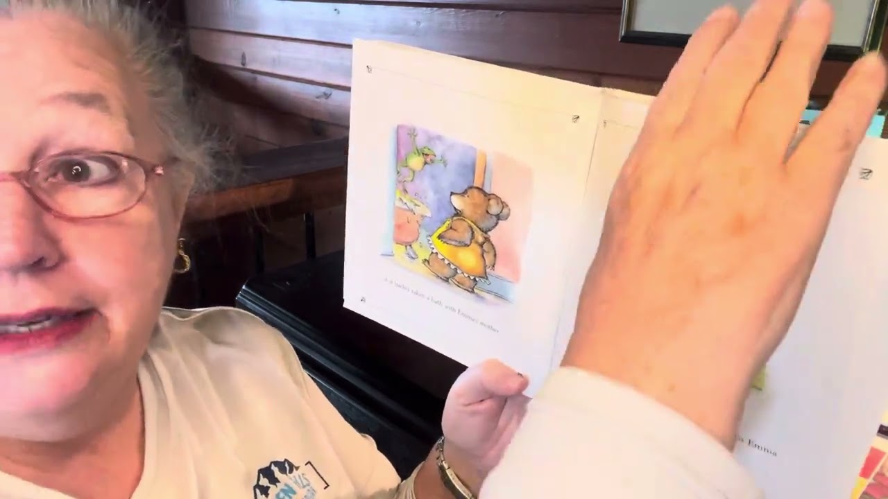 【匿名配送】Emma's Pet　デイビット・M・マクファイル　絵本　洋書　英語 Emma's Pet: McPhail, David: 9780140547498: Amazon.com: Books