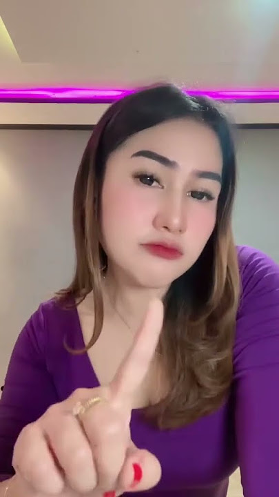 PESONA TANTE SEMOK BAJU UNGU