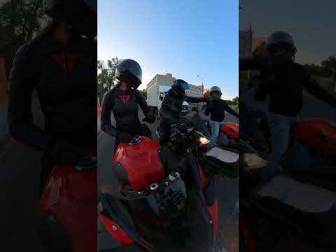 разве могут люди друг без друга?🤜🤛 #мотоТаня hi moto bro #motoTanya moto bike girl ride