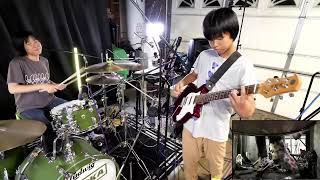 Download Lagu Thunderstruck with the Family — AC/DC (Live Stream Cut) MP3