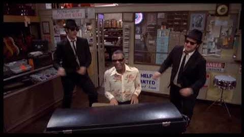 The Nextmen Ft. Dynamite MC - Round Of Applause