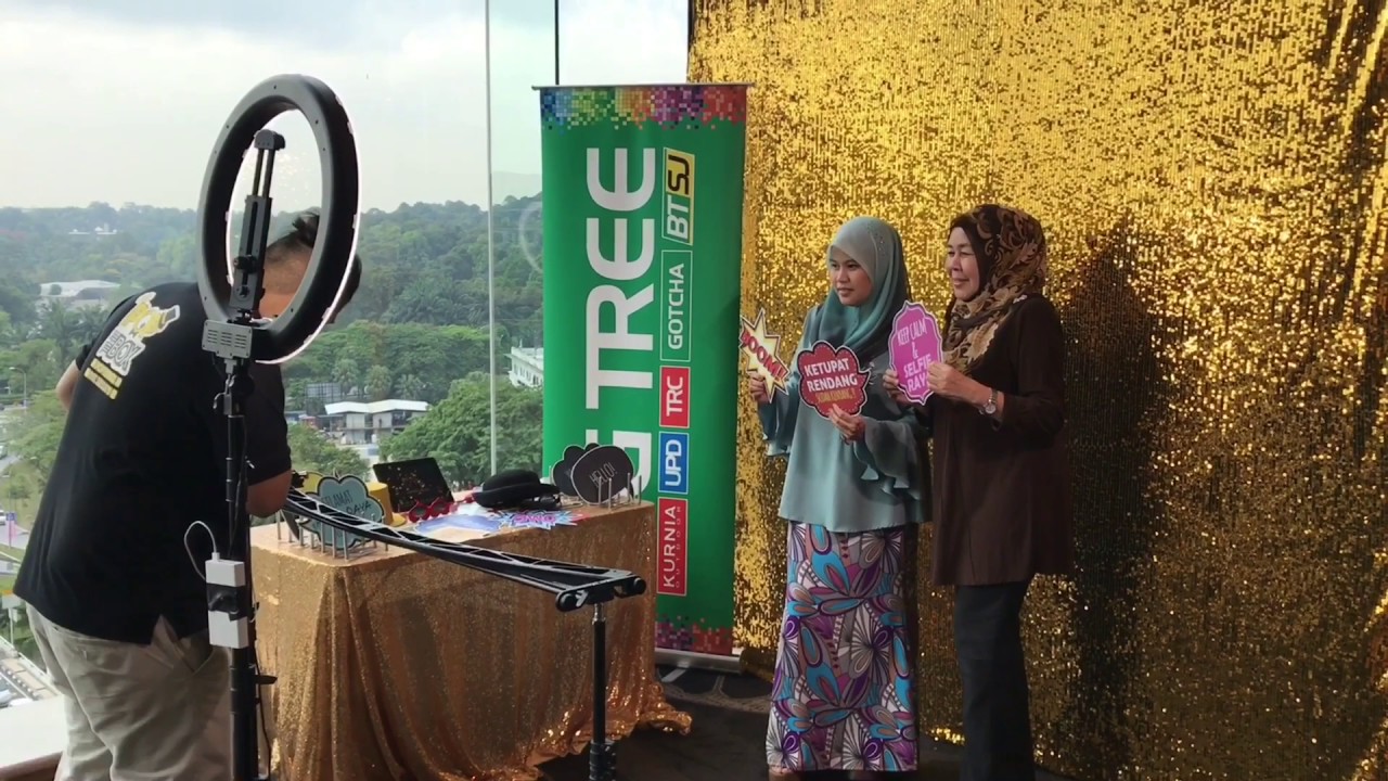 3D Moving Boomerang Photo Booth