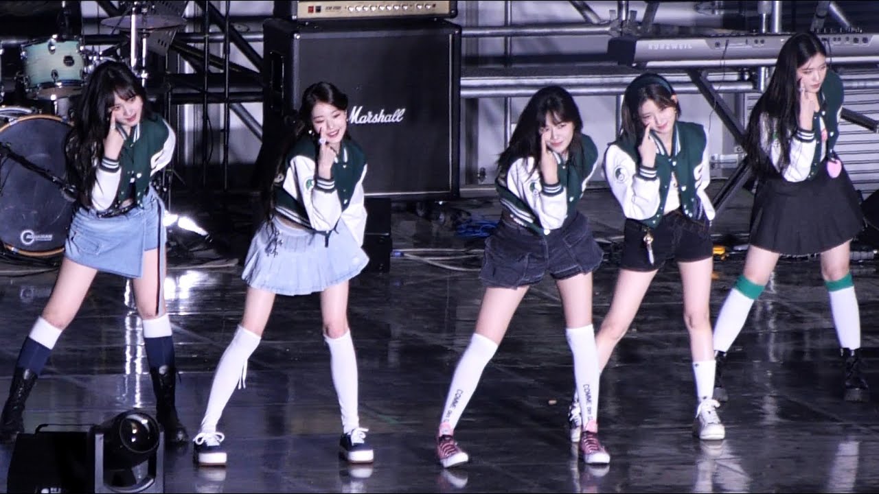 성대 과잠입은 아이브(IVE) - 'Kitsch' 4K Cam (성균관대축제) 230503