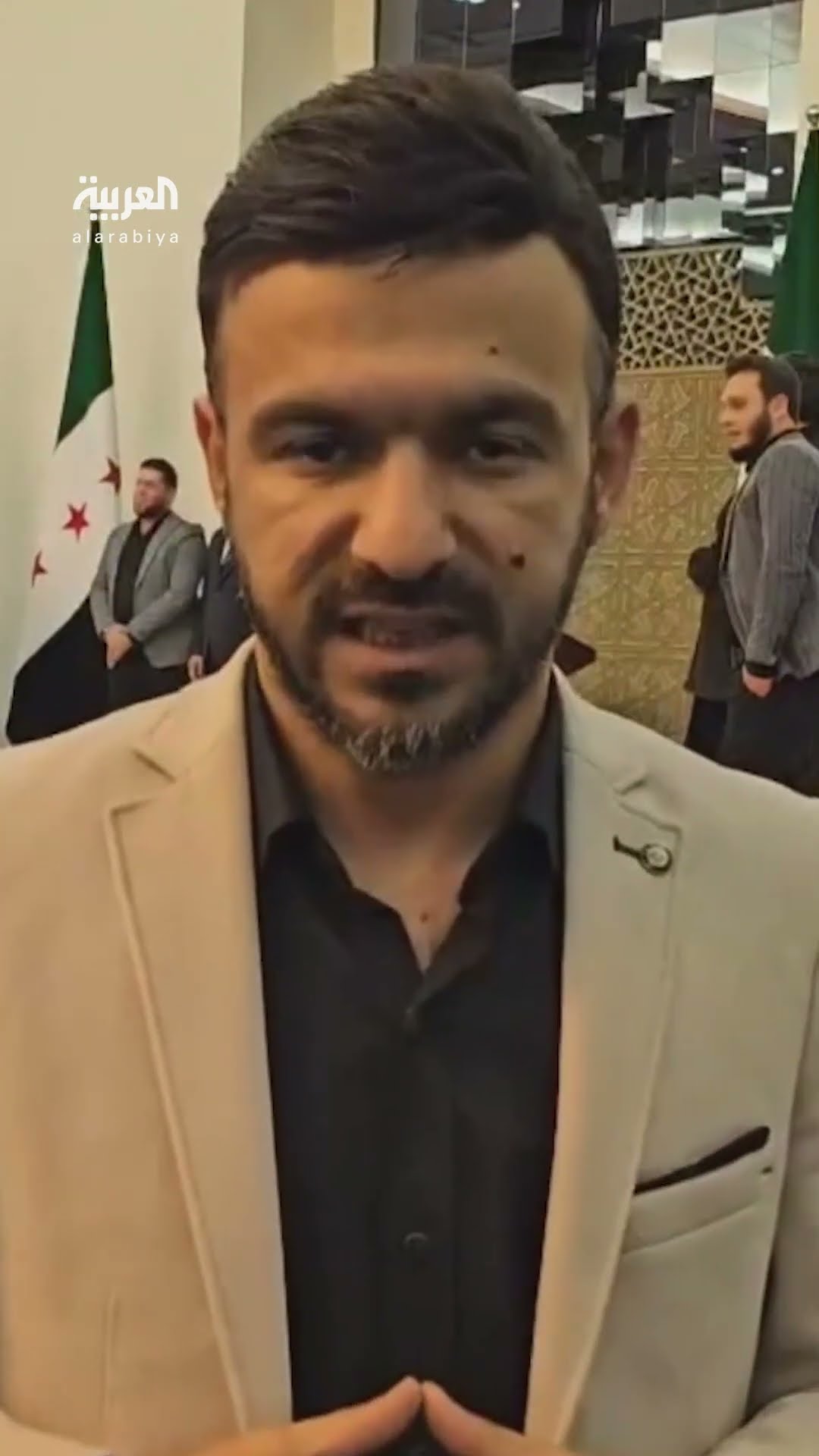 حل الجيش والفصائل والبعث.. مراسل العربية محمد الأشقر يرصد تفاصيل مؤتمر النصر في سوريا