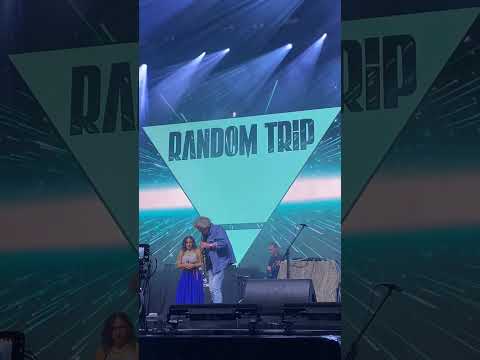 Random Trip x Palya Bea x Dés László x Szebényi Dani x Füstös Bálint - Újra élek élőben