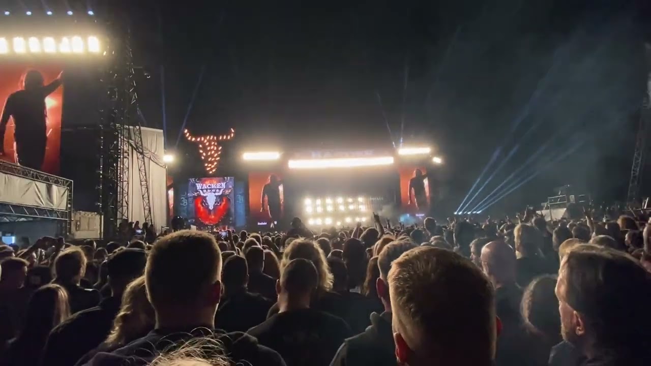 Korn at WOA 2024