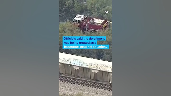More than 35 rail cars piled up or overturned in Texas train accident | DW News