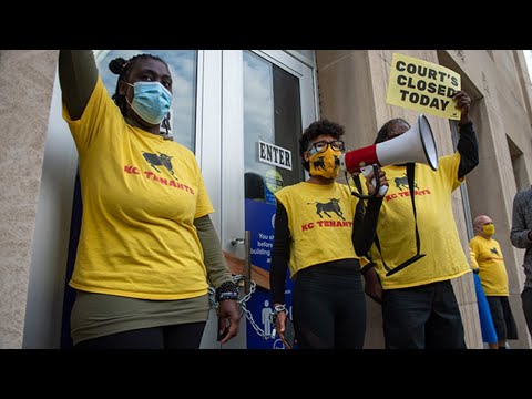 Watch KC Tenants blockade Jackson County Courthouse to stop evictions