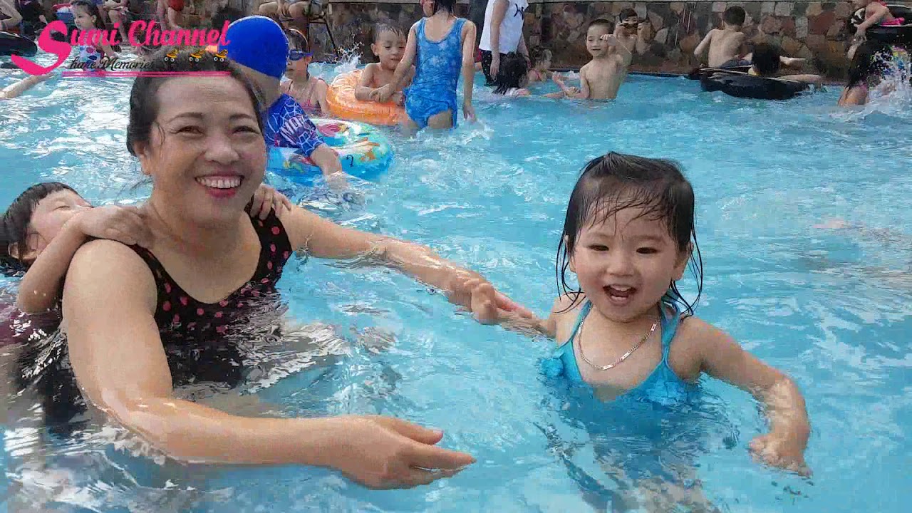 bể bơi giá rẻ ở hà nội 2022 New Bé Sumi Đi Bơi Cùng Các Anh Chị | Bể Bơi Trẻ Em Giá Rẻ Ở Hà Nội