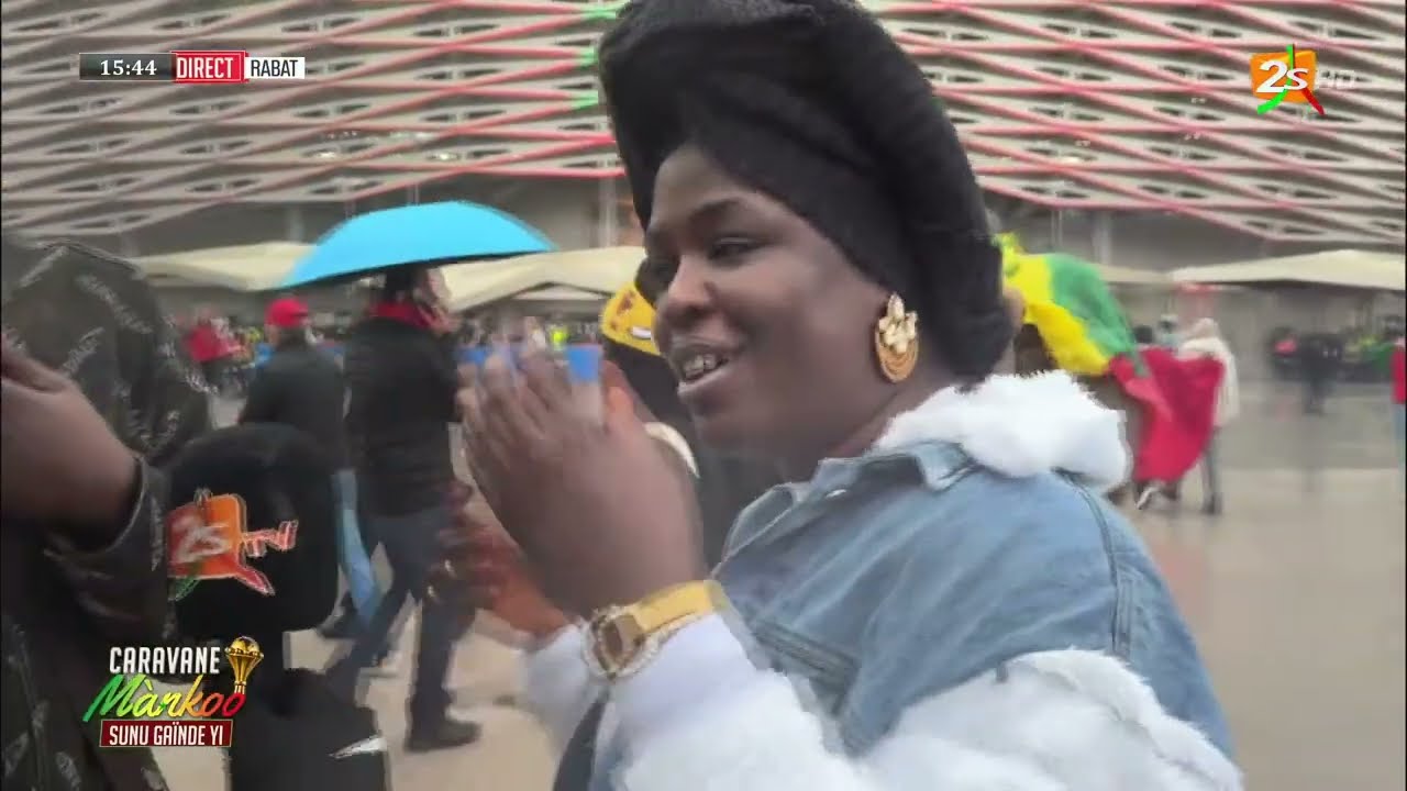 Au cœur des supporters sénégalais avec Fatima la Lionne ! L'ambiance de la finale CAN