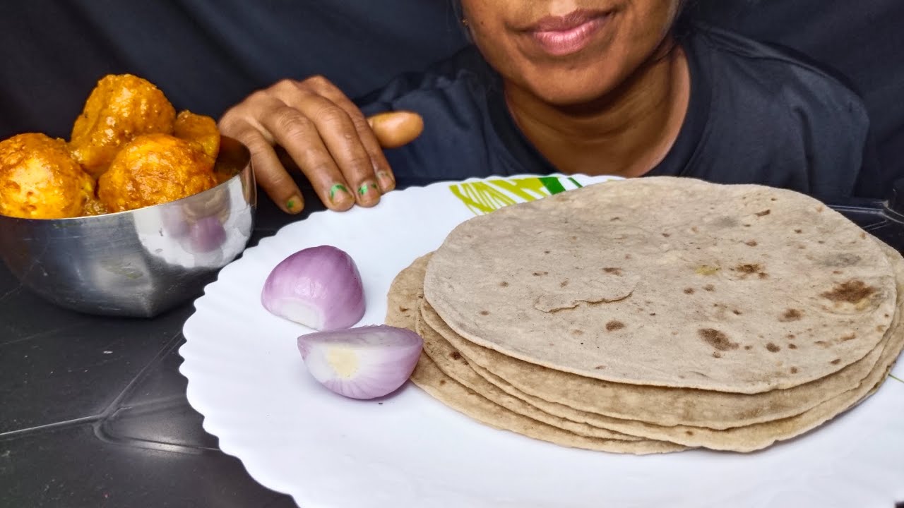 SPICY 🔥 EGG 🥚 CURRY 🍛 WITH ROTI PYAJ |||||| #mukbang #asmr #asmrsounds #popular 