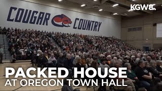 Wyden and Bynum host town halls in Linn and Clackamas Counties