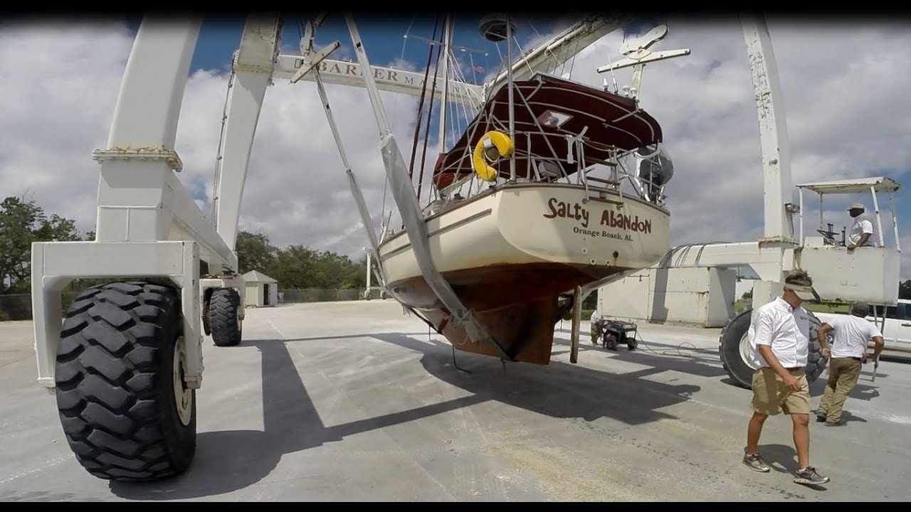 Salty Abandon #16 - Bottom Paint Haulout for my Island Packet 27 Sailboat, Aug 16, 2016