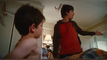 Diary of a wimpy kid movie / first 2 minutes clip
