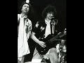 Capture de la vidéo Willie And The Poor Boys Featuring Jimmy Page & Paul Rodgers - Slippin And Slidin (1985)