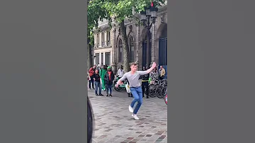 Khmous Felam Khmous Dans Les Rues De Paris 