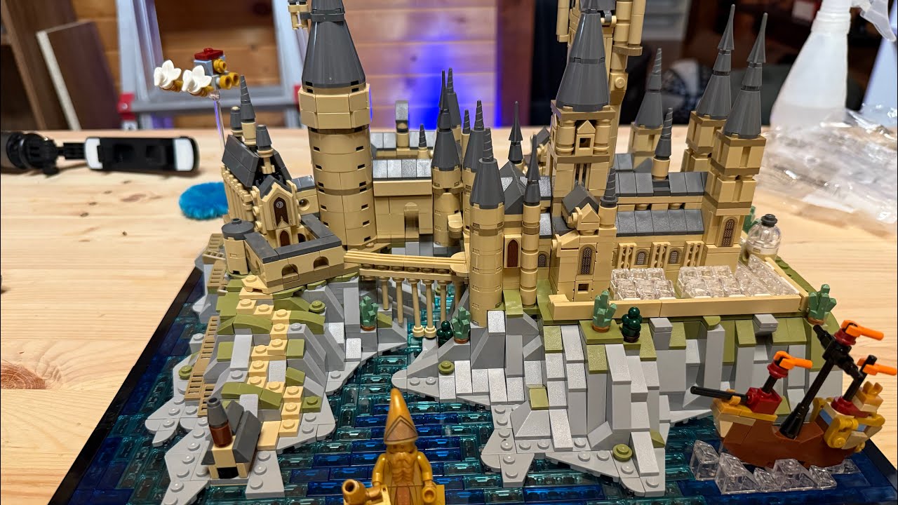 Lego Hogwarts Castle & Grounds 76419 - YouTube