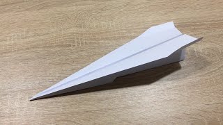 Avion De Hârtie Simplu. Se Face Un Avion De Hârtie În 2 Minute