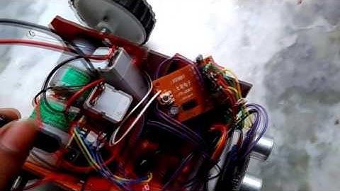 How to Make an Obstacles Avoiding Robot with PIC 16f877a , RF module , ultrasonic sensor and servo