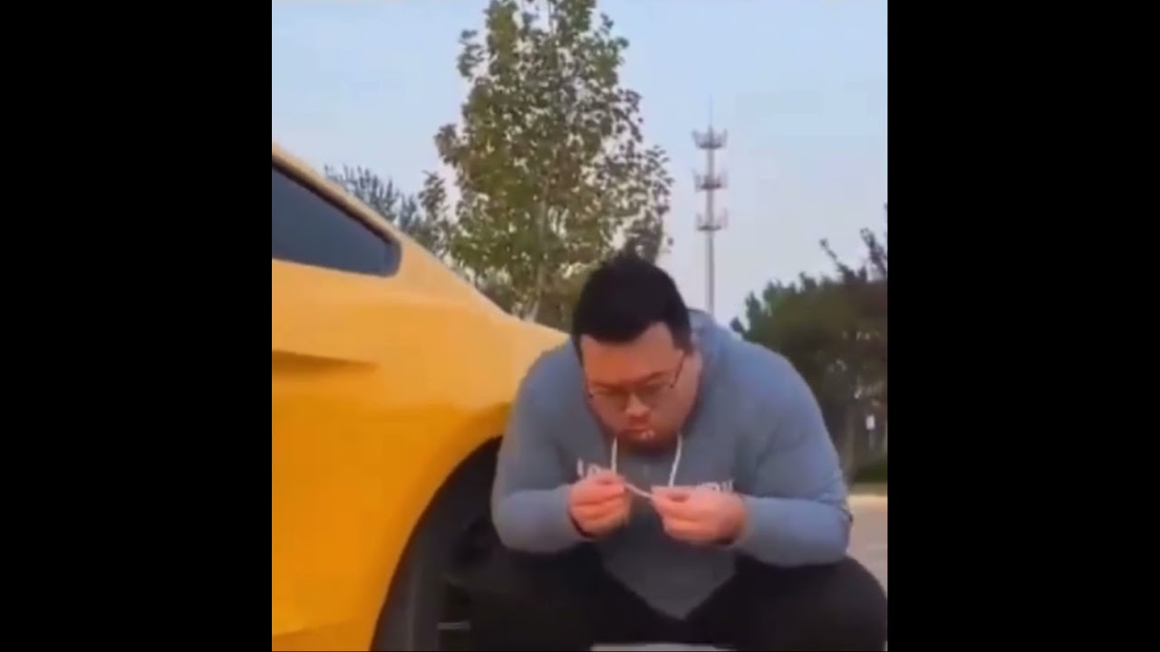 Dancing Asian man (Asian guy dancing) (Asian guy dancing meme)